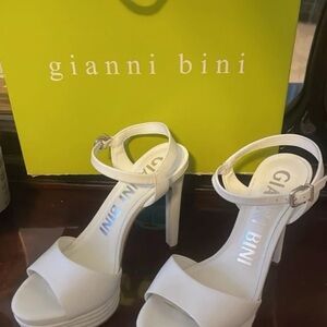 Gianni Bini Stylish White Heels